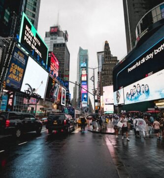 Comparing people, objects and places