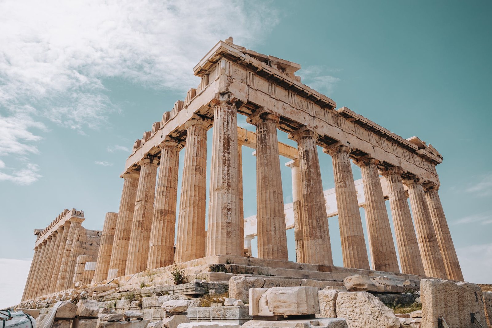 El nacimiento del debate en Grecia. Sustantivo pro-cualitativo contra el formalismo cuantitativo