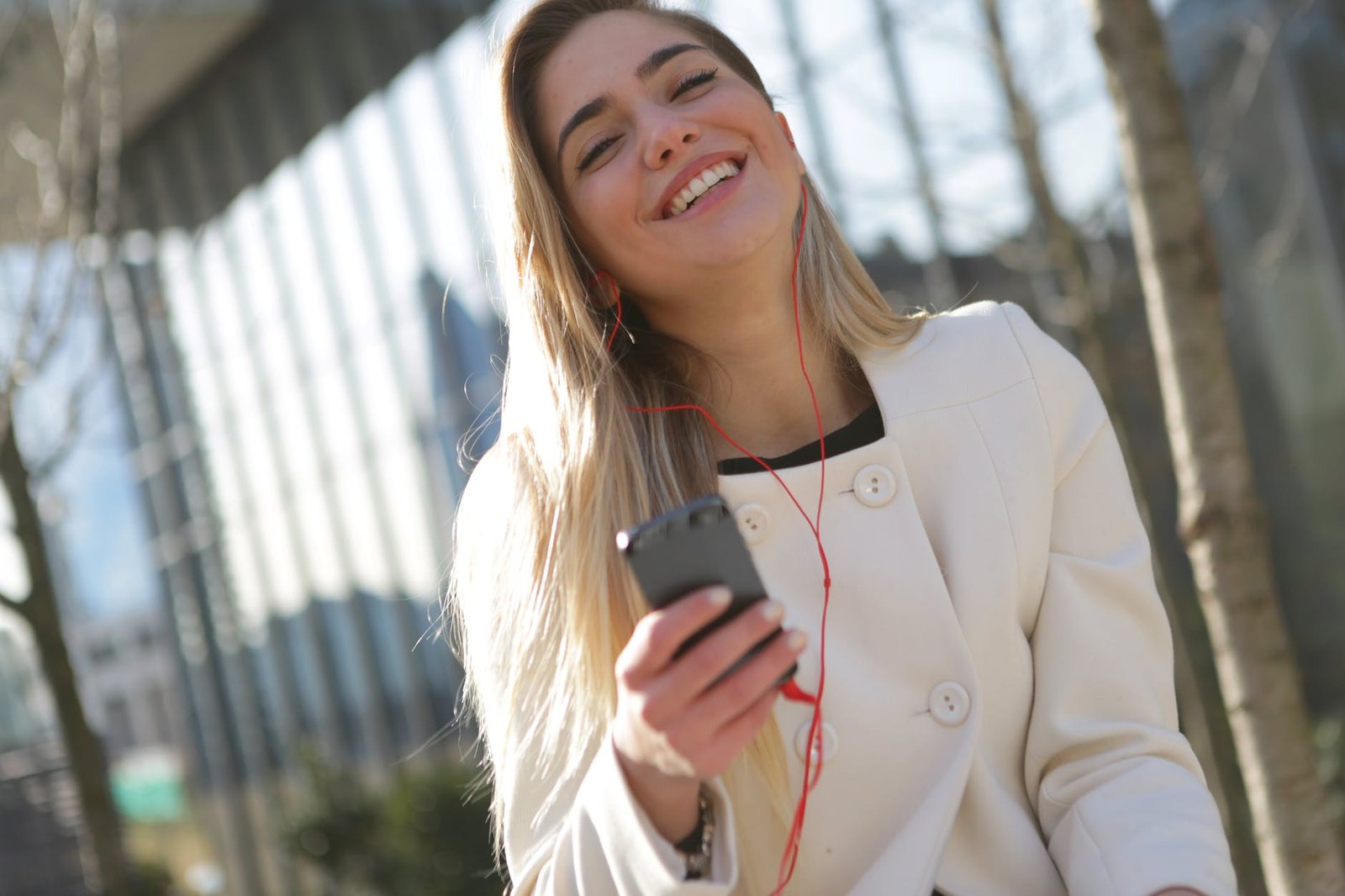Del sonido al significado: audición, habla y lenguaje