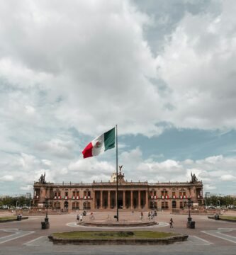 Institucionalización de México en la época posrevolucionaria y su impacto