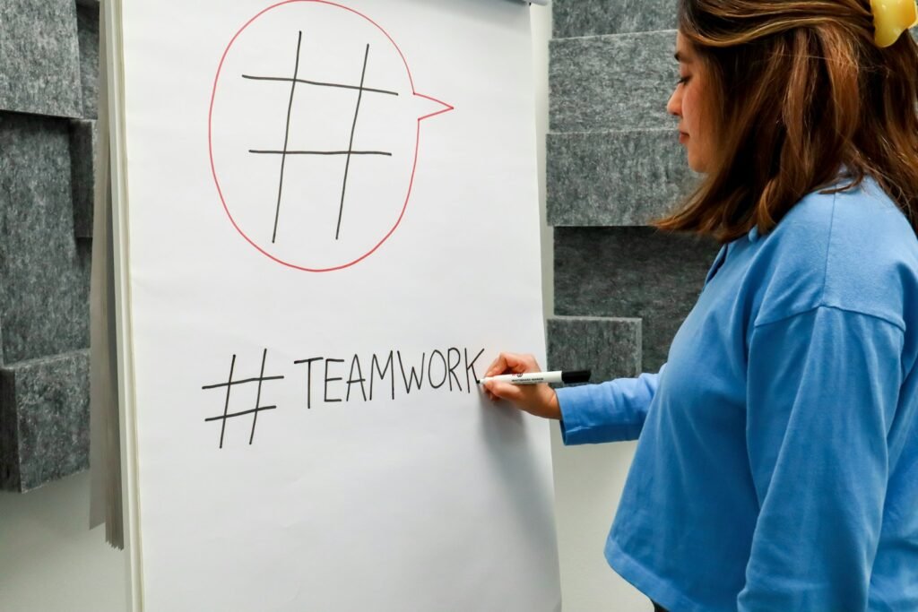 Cómo mantener equipos de trabajo motivados y en constante evolución